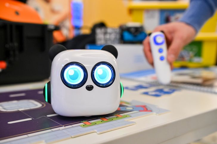 A mesterséges intelligencia alkalmazási lehetőségeit mutatták be az EdTech Summit Hungaryn kiállításon