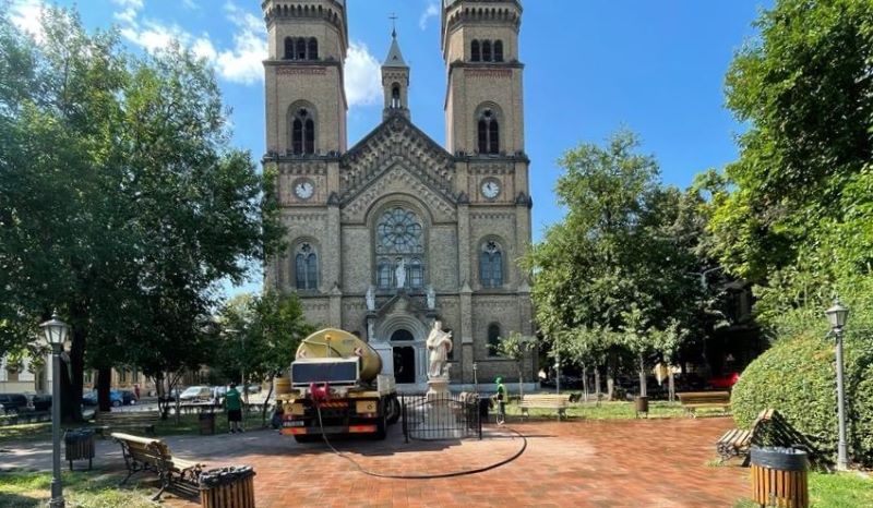 Keresztúti ájtatosság a temesvár-gyárvárosi Millenniumi templomban