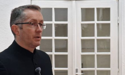 Keresztúti ájtatosság a temesvár-gyárvárosi Millenniumi templomban