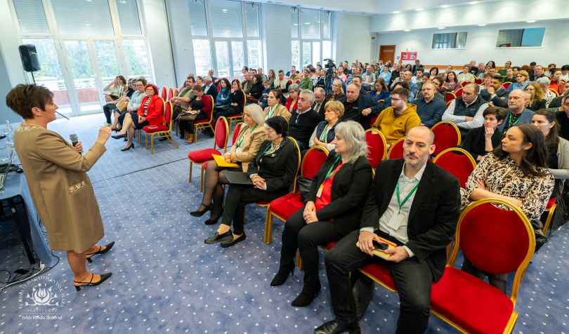 Több mint 200 résztvevővel zajlott az Erdélyi Hagyományok Háza Alapítvány konferenciája Szovátán