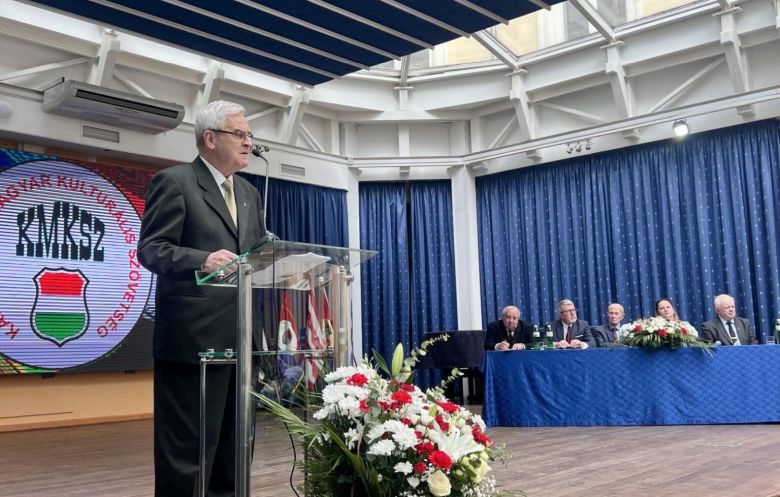 Tőkés László köszöntőbeszéde a Kárpátaljai Magyar Kulturális Szövetség XXXV. közgyűlésén