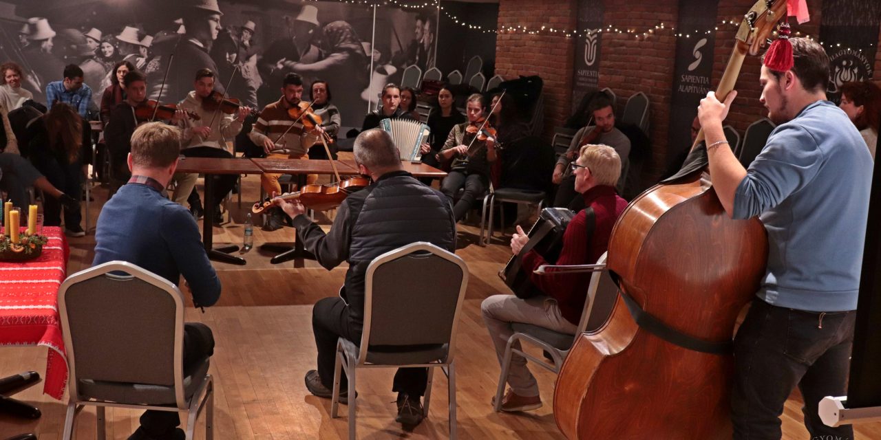 Népzenei Mesterkurzus Szék és Észak-Mezőség hangszeres és népiénekes örökségéről