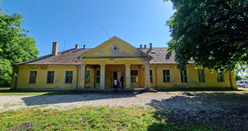 Uniós forrásból újítják fel a Návay-kúriát Óföldeákon