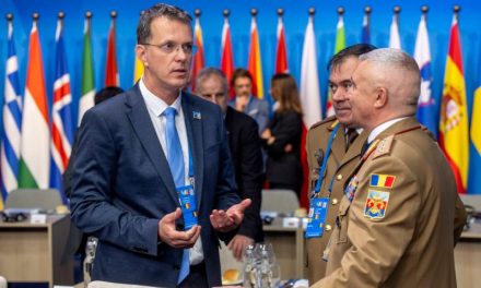 Hollandia végleg átengedi Romániának a kiképzési célokra küldött 18 F-16-os harci repülőt