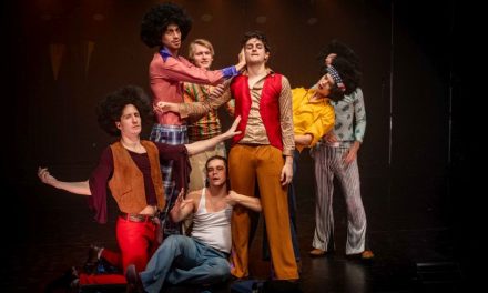 Marosvásárhelyi Művészeti Egyetem: Nemzetközi Színházi Fesztiválon a Nosztalgia Rádió