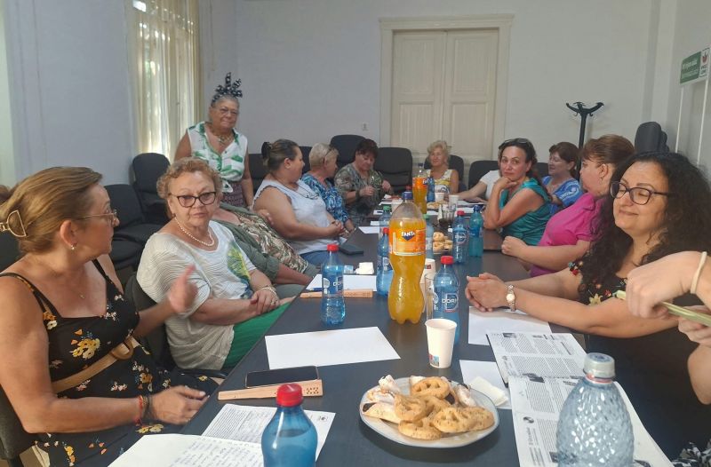 Temes megyei RMDSZ: Jó hangulatú találkozó a Női kávéház keretén belül