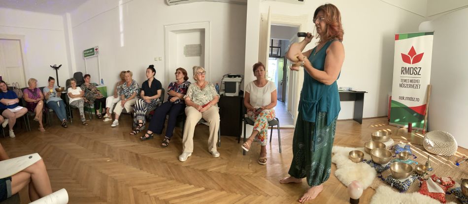 Sikeres meditációs-relaxációs találkozót tartott a Temes megyei RMDSZ Nőszervezete